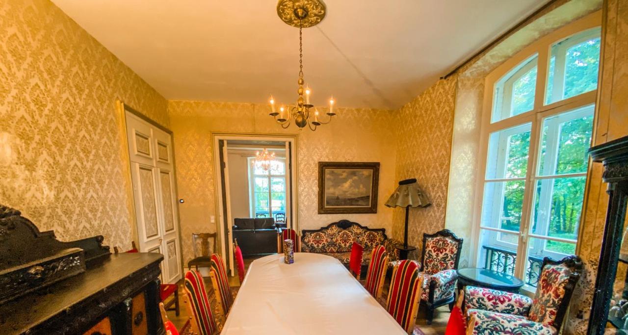 Private Castle With Park - Chateau Guillermo La Moncelle Luaran gambar