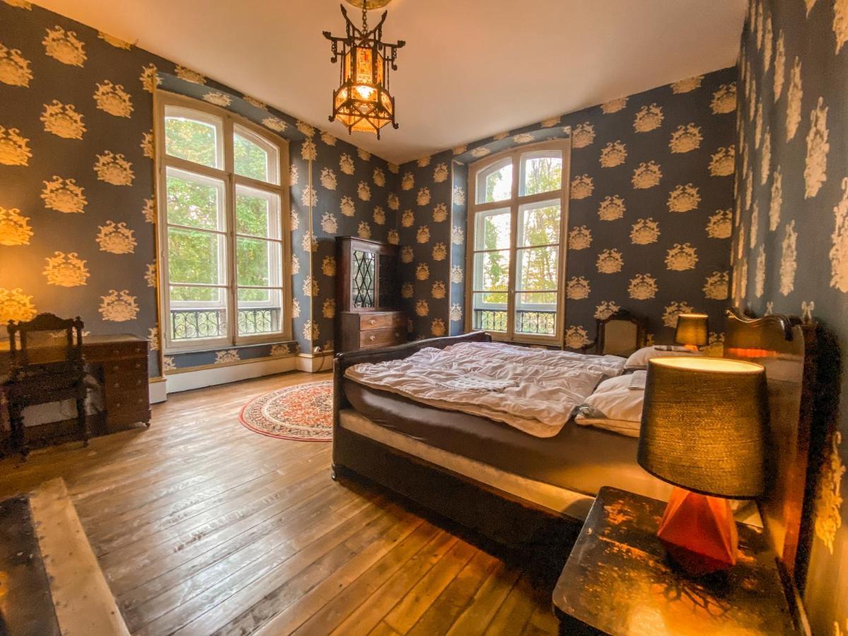 Private Castle With Park - Chateau Guillermo La Moncelle Luaran gambar