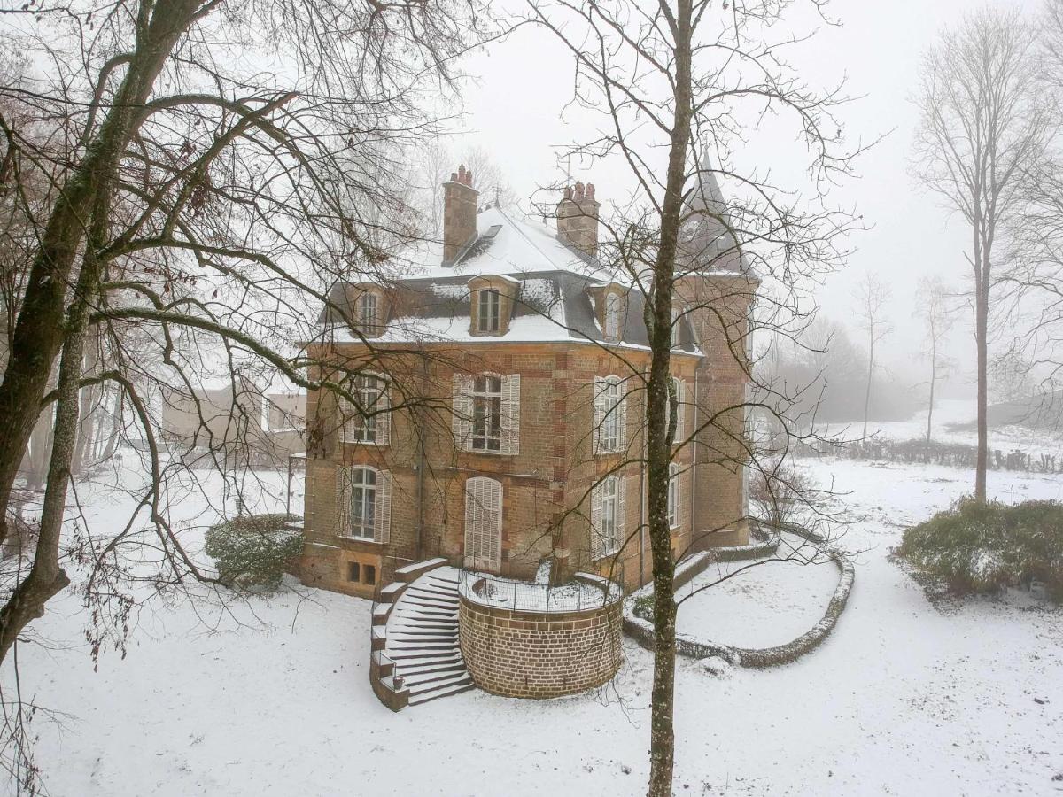 Private Castle With Park - Chateau Guillermo La Moncelle Luaran gambar