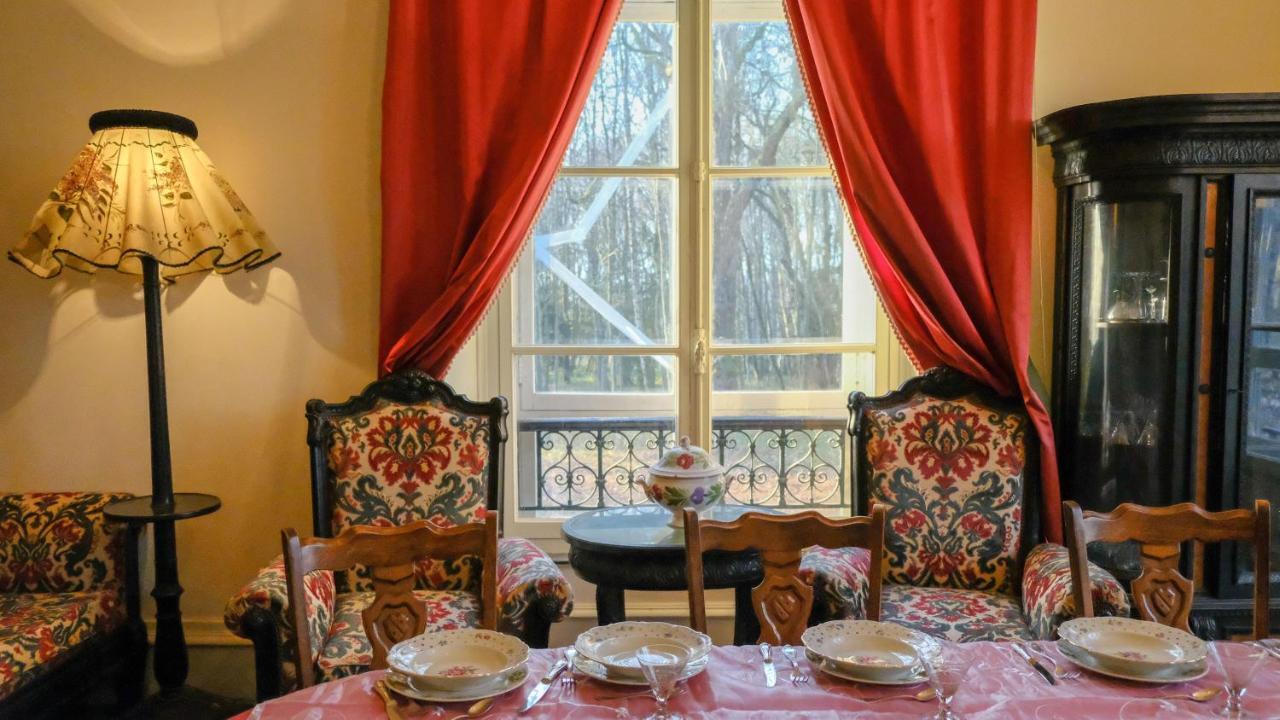 Private Castle With Park - Chateau Guillermo La Moncelle Luaran gambar