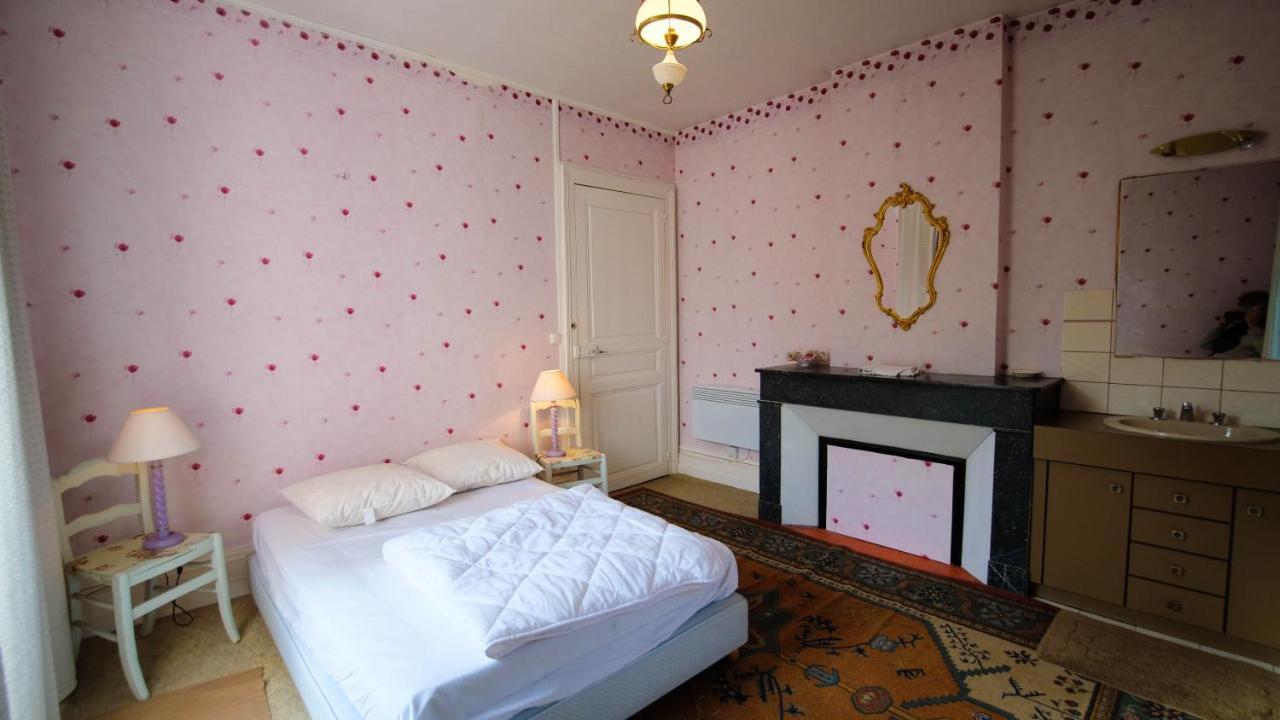Private Castle With Park - Chateau Guillermo La Moncelle Luaran gambar