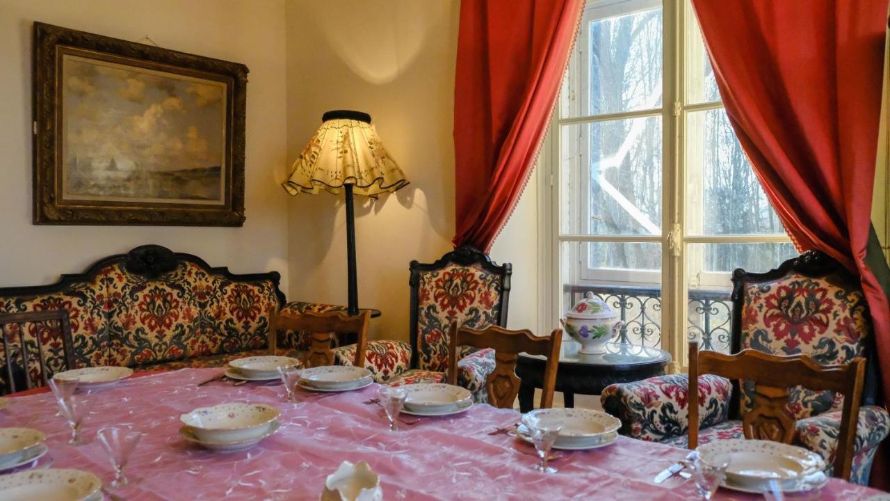 Private Castle With Park - Chateau Guillermo La Moncelle Luaran gambar